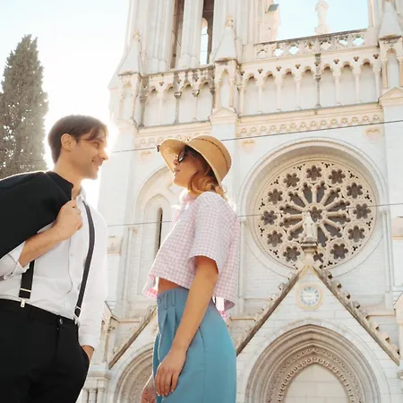 ベッド・アンド・ブレックファスト My